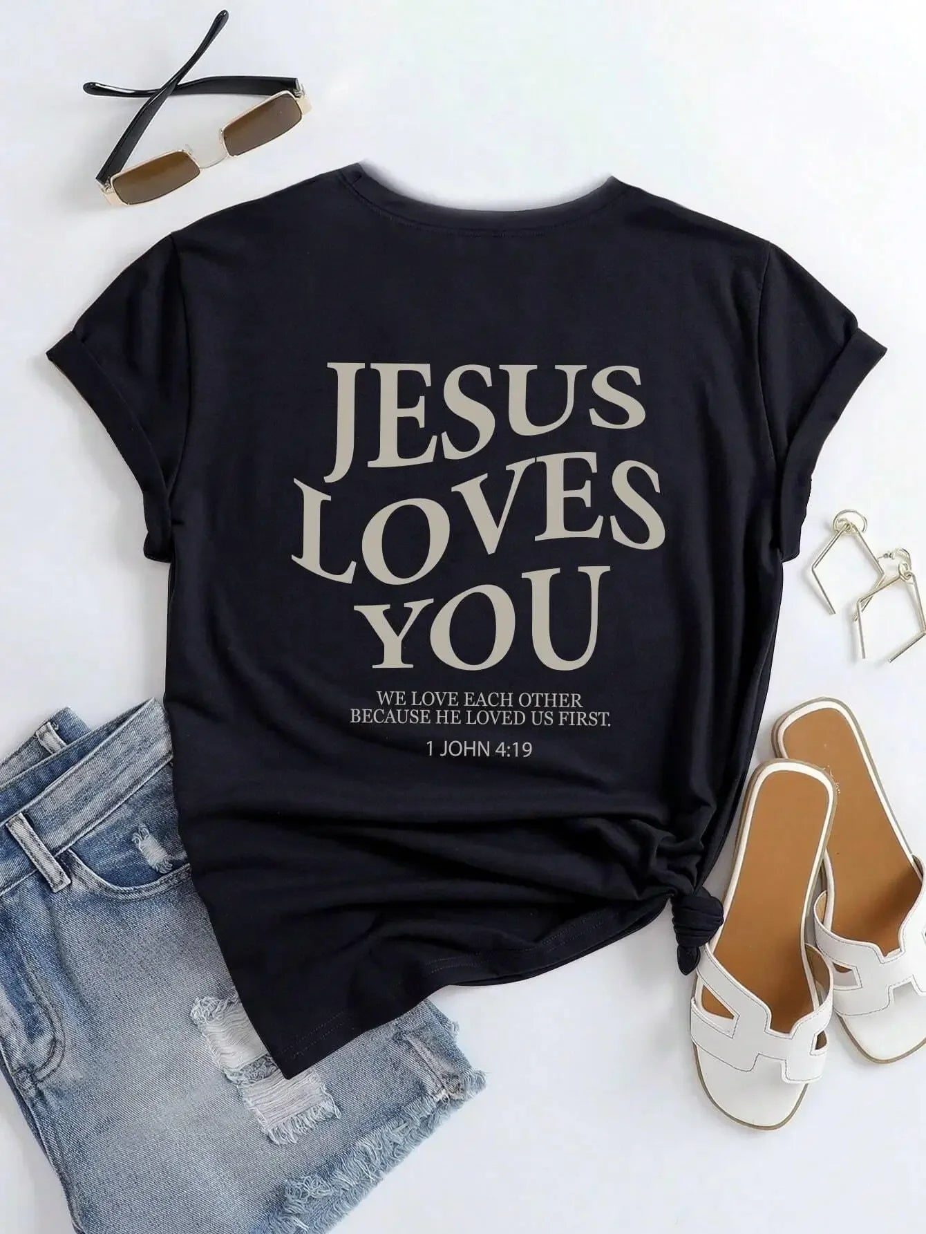 T-Shirts - Jesus Loves you